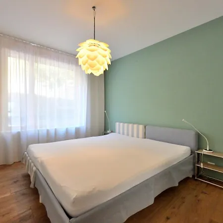 아파트 Fontana 아로사